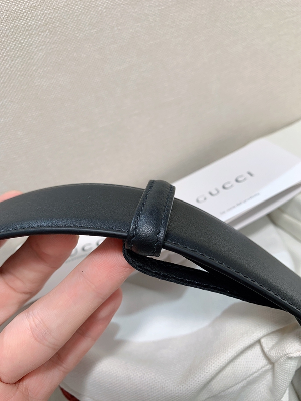 スーパーコピーグッチベルト背面デザイン